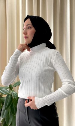 e1 jpg63dcf 250x417 - Balıkçı Yaka Triko Bluz Ekru