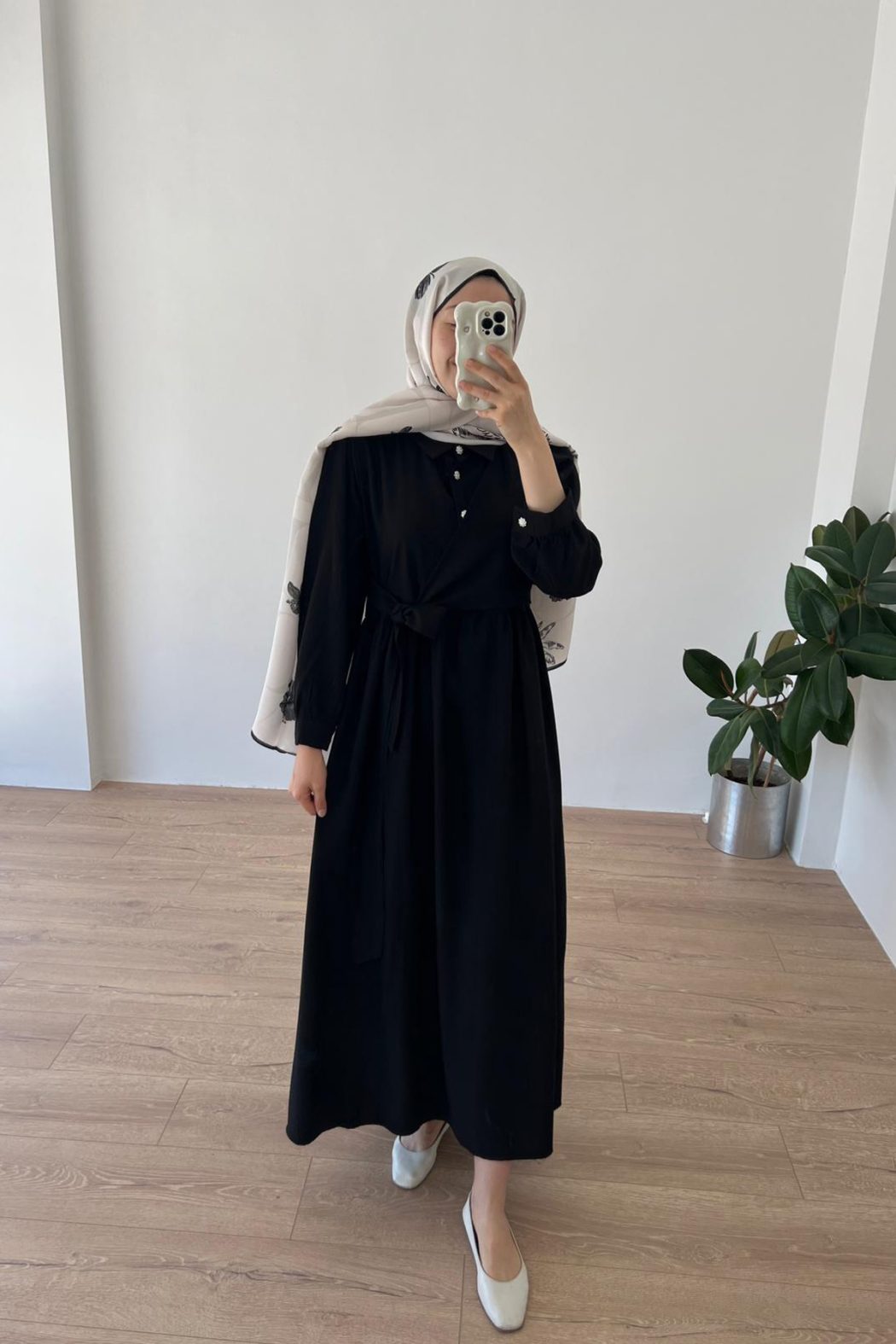 Belden Bağlamalı Elbise Siyah - Görsel 3