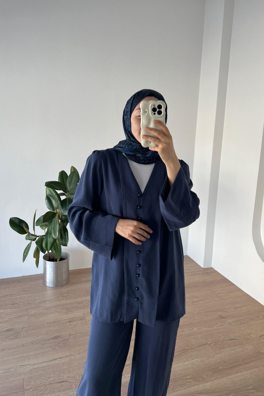 Önden Düğmeli Modal Takım Laci - Görsel 4